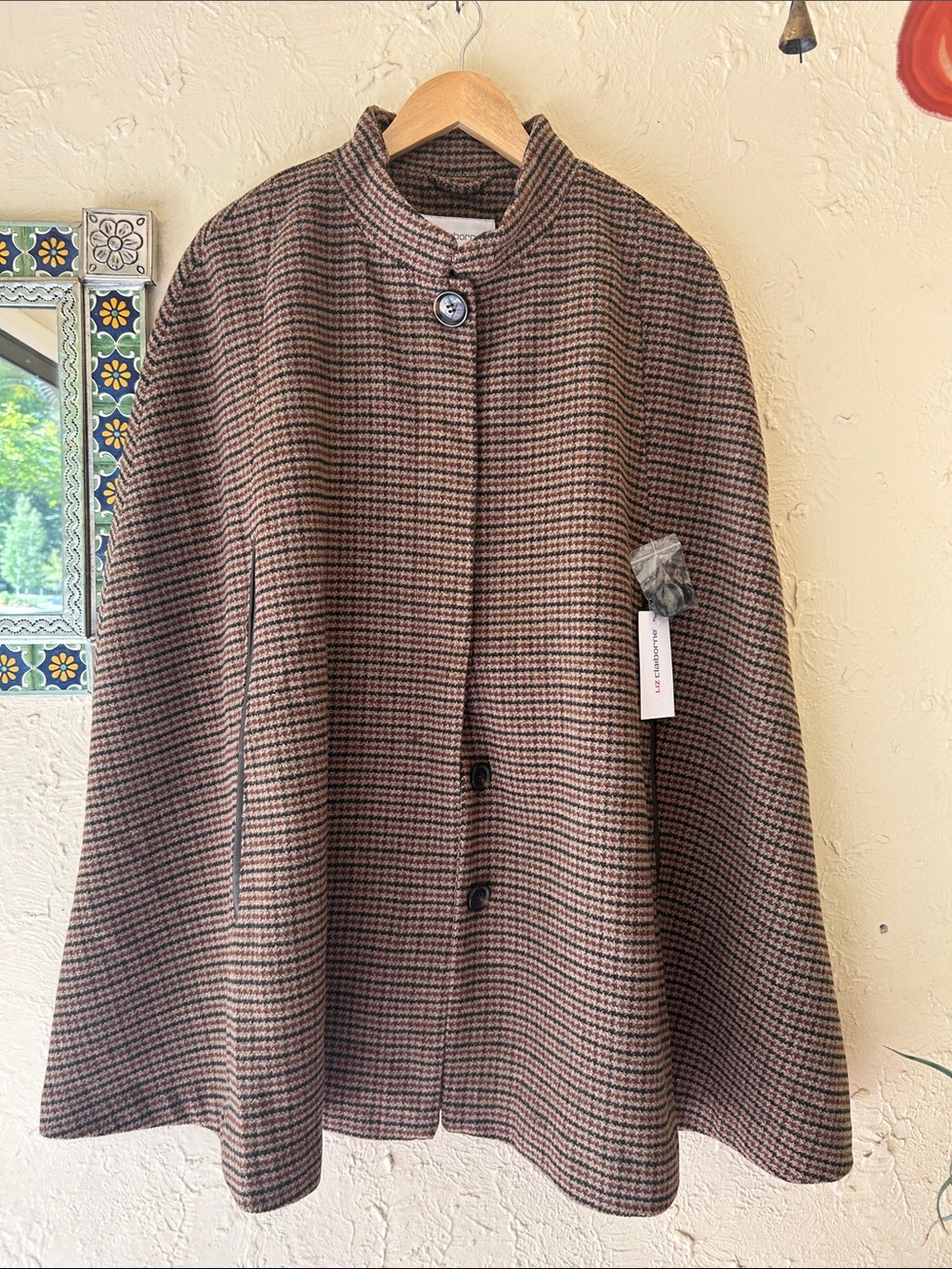 British Cape Coat in Plaid 🐎 size XL